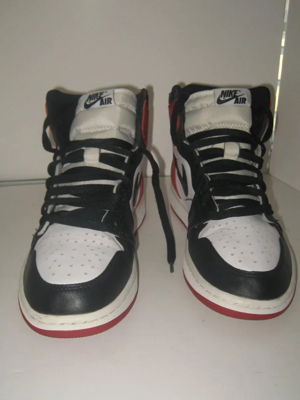 Men's Nike Air Jordan 1 High Retro OG Black Toe 2016 Size 9.5 Retro 555088-125